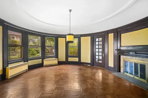 209 Argyle Road New York City NY 11218