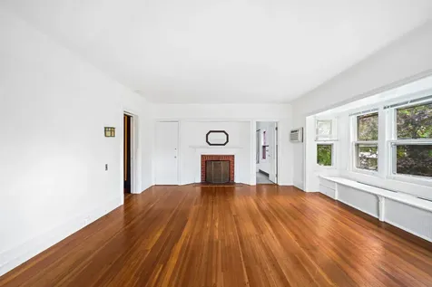 209 Argyle Road New York City NY 11218