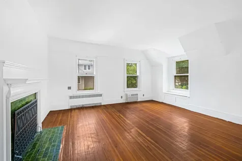 209 Argyle Road New York City NY 11218