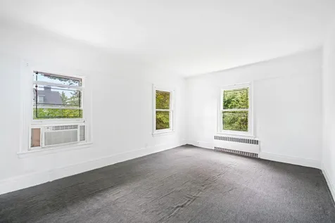 209 Argyle Road New York City NY 11218