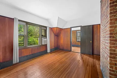 209 Argyle Road New York City NY 11218