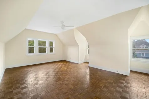 209 Argyle Road New York City NY 11218