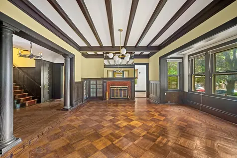 209 Argyle Road New York City NY 11218