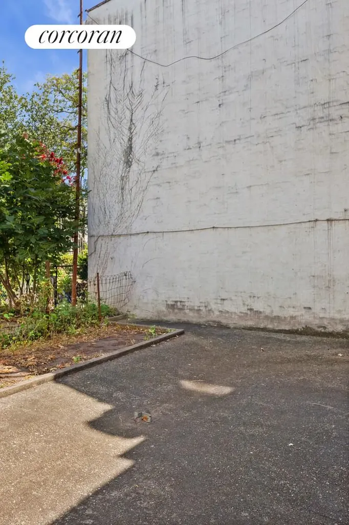 1663 10th Avenue New York City NY 11215