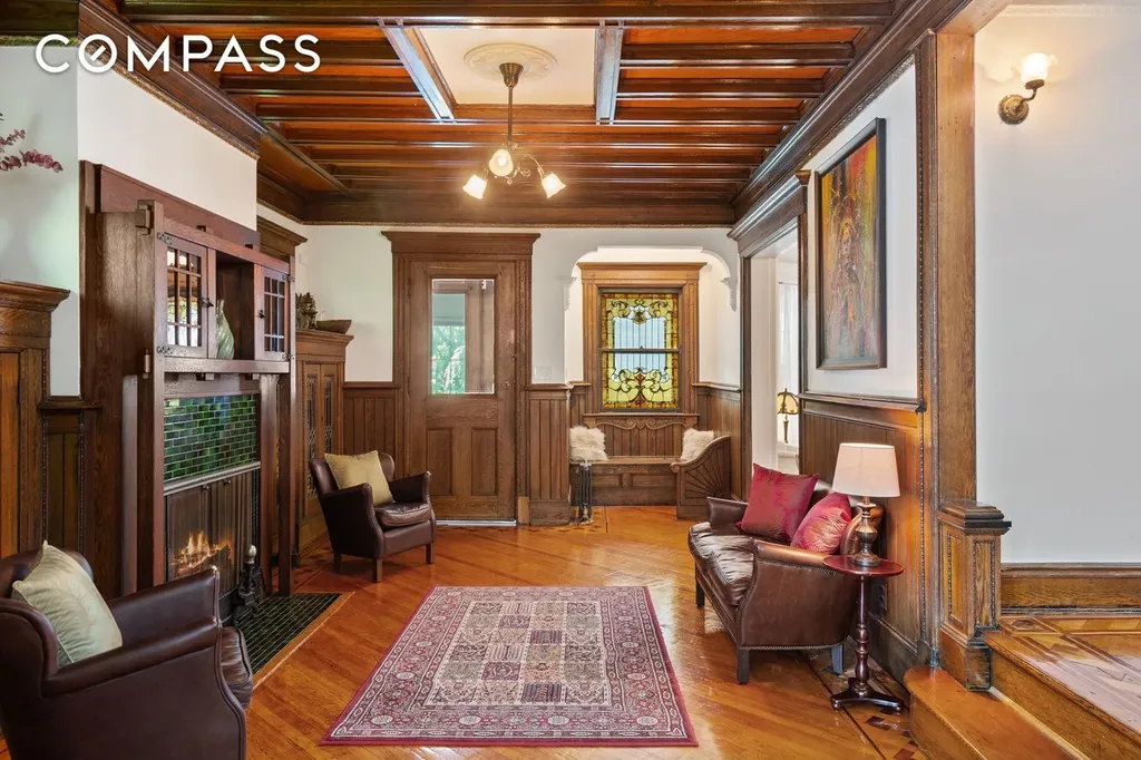 685 E 22nd Street New York City NY 11210