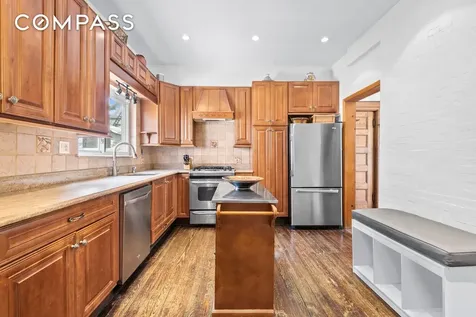 685 E 22nd Street New York City NY 11210