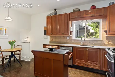 685 E 22nd Street New York City NY 11210