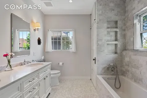 685 E 22nd Street New York City NY 11210