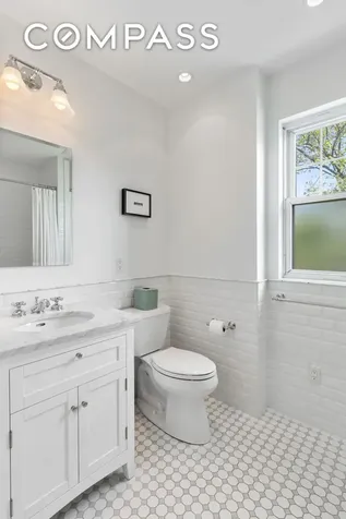 685 E 22nd Street New York City NY 11210