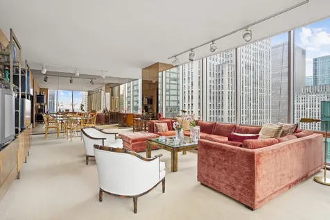 641 5th Avenue New York City NY 10022