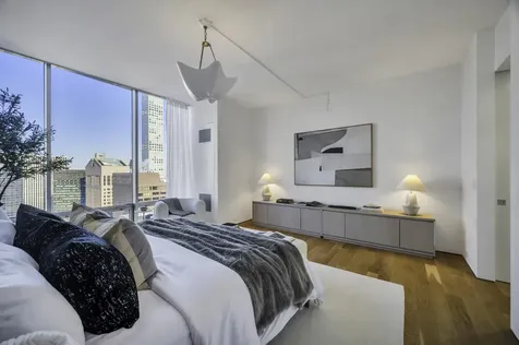 641 5th Avenue New York City NY 10022