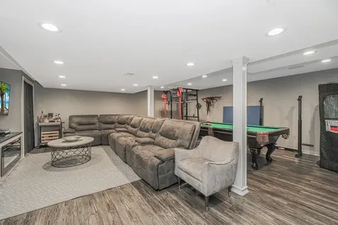 100 Marisa Circle New York City NY 10309