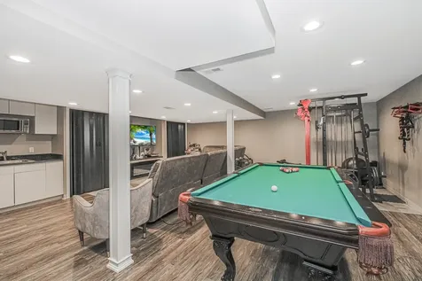 100 Marisa Circle New York City NY 10309