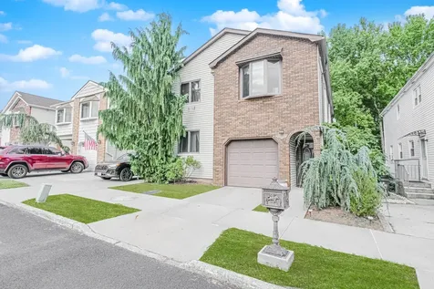 100 Marisa Circle New York City NY 10309