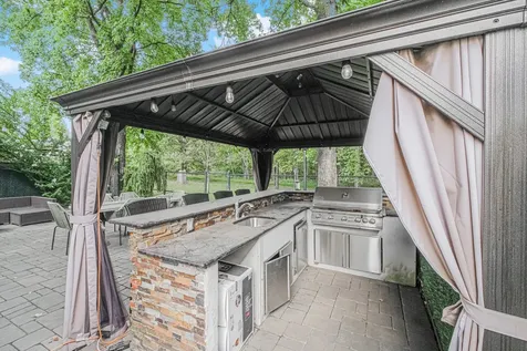 100 Marisa Circle New York City NY 10309