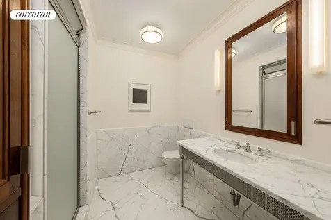 4 E 73rd Street New York City NY 10021