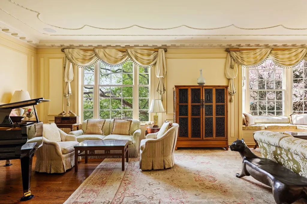 6 Sutton Square New York City NY 10022