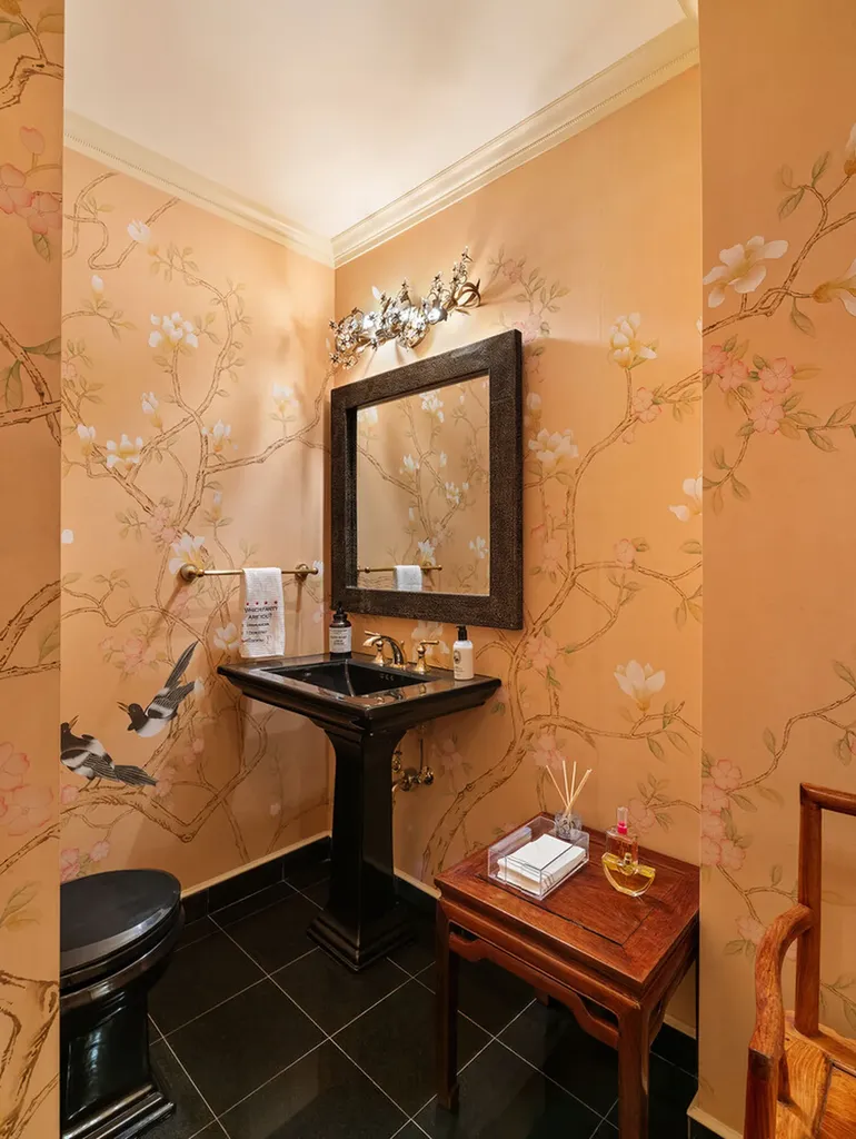 6 Sutton Square New York City NY 10022