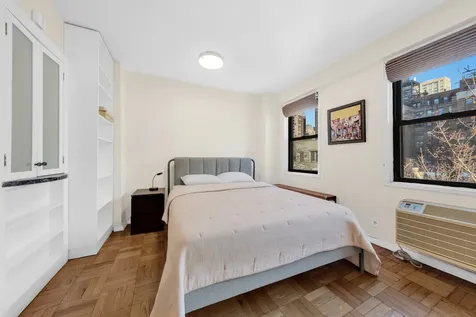 345 E 52nd Street New York City NY 10022