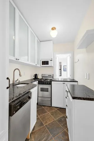 345 E 52nd Street New York City NY 10022