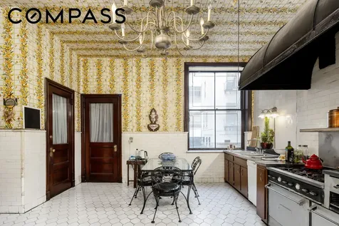 21 E 81st Street New York City NY 10028