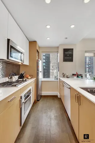 211 E 51st Street New York City NY 10022