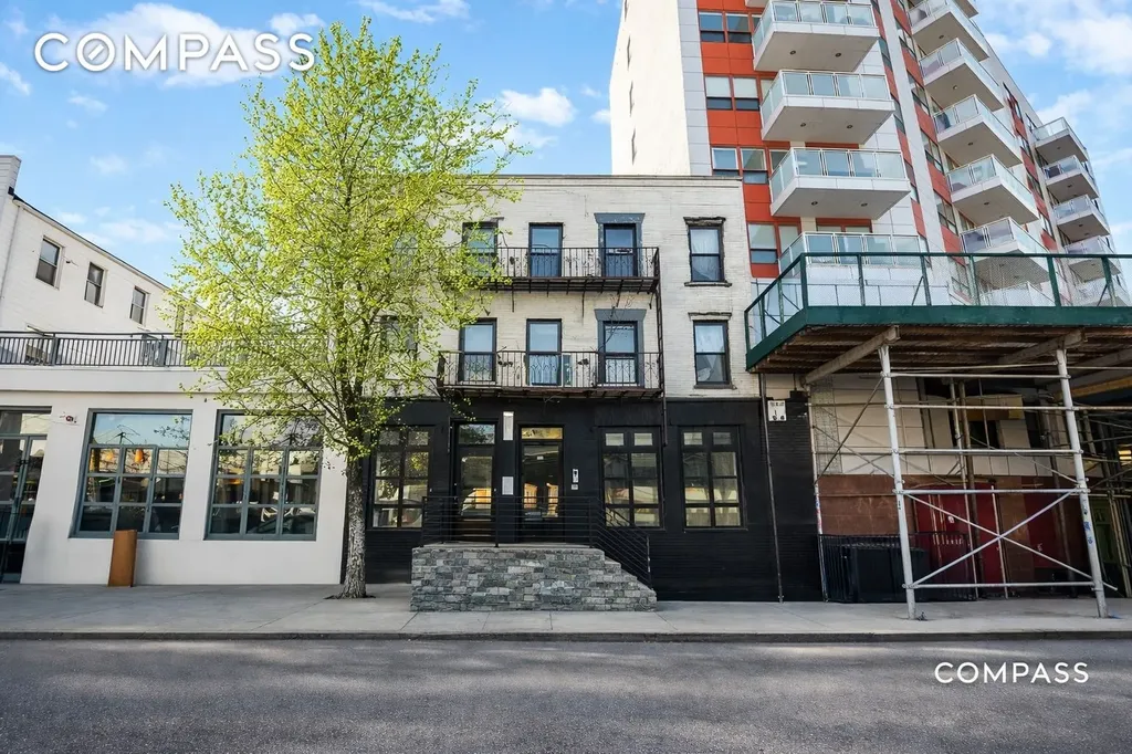 42 Jackson Street New York City NY 11211