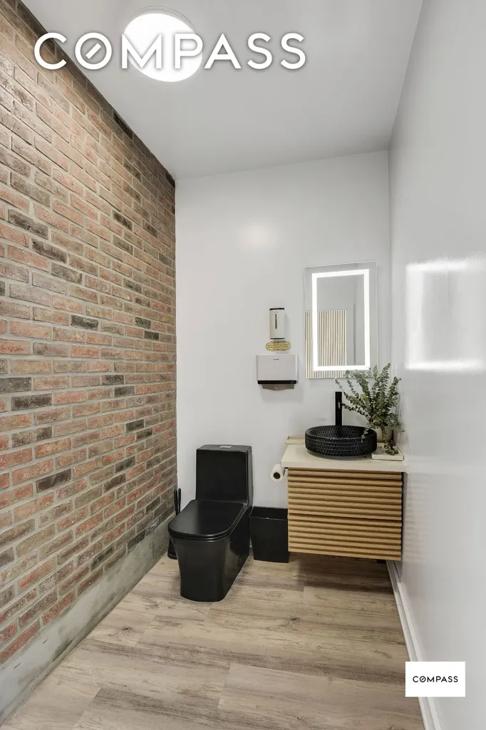 42 Jackson Street New York City NY 11211
