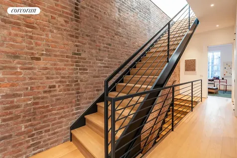 313 E 6th Street New York City NY 10003