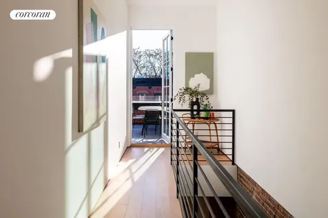 313 E 6th Street New York City NY 10003