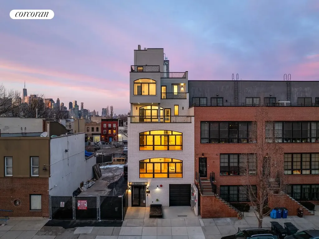41 Summit Street New York City NY 11231