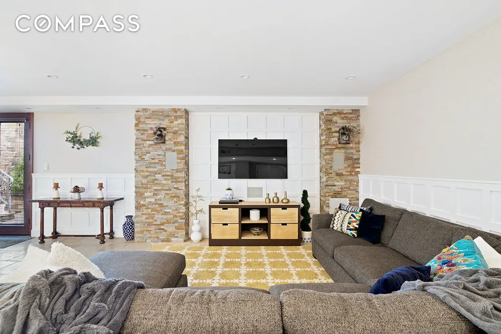 7921 Narrows Avenue New York City NY 11209