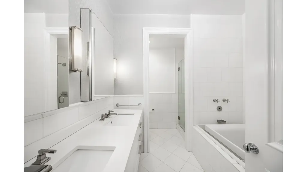 18 E 62nd Street New York City NY 10065