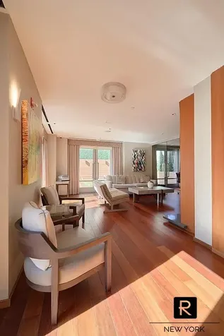 400 5th Avenue New York City NY 10018