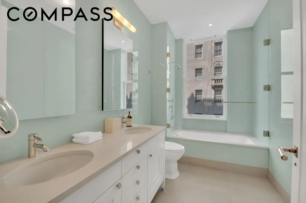988 5th Avenue New York City NY 10075