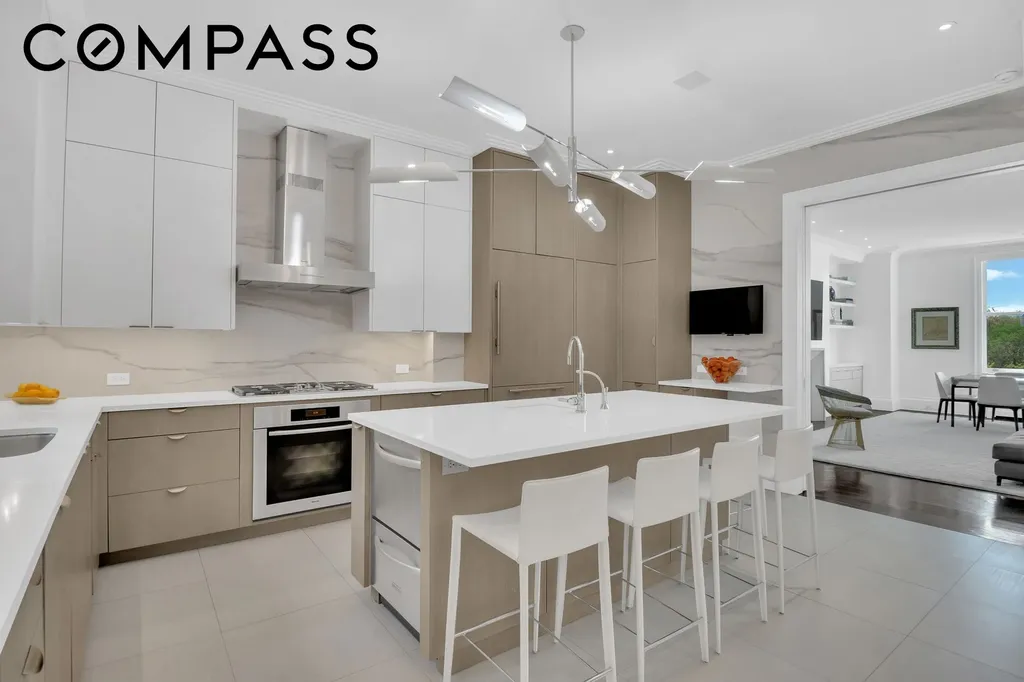 988 5th Avenue New York City NY 10075