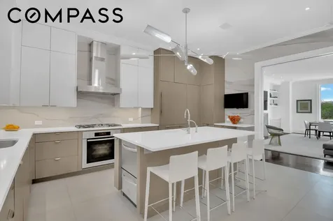 988 5th Avenue New York City NY 10075