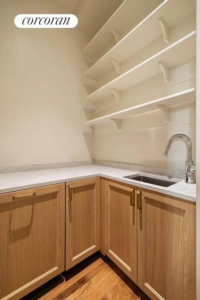44 E 82nd Street New York City NY 10028