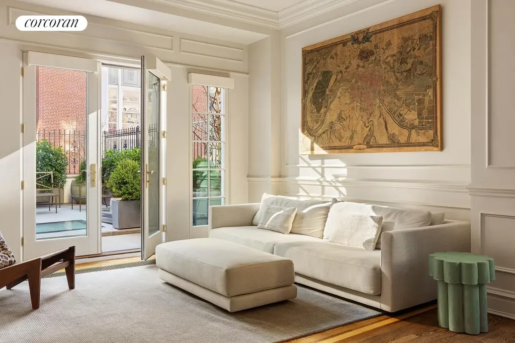 44 E 82nd Street New York City NY 10028