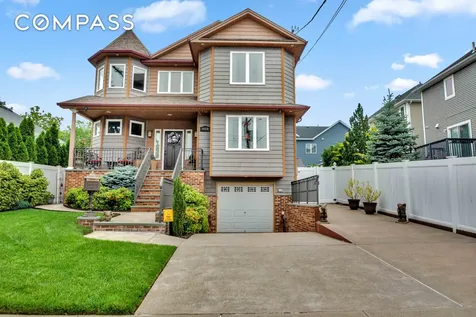 909 Jewett Avenue New York City NY 10314