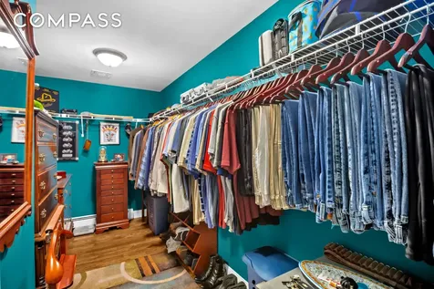 909 Jewett Avenue New York City NY 10314