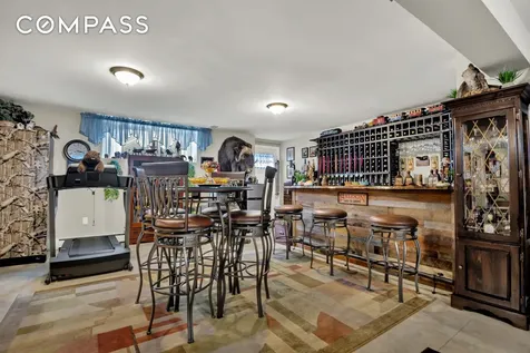 909 Jewett Avenue New York City NY 10314
