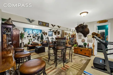 909 Jewett Avenue New York City NY 10314