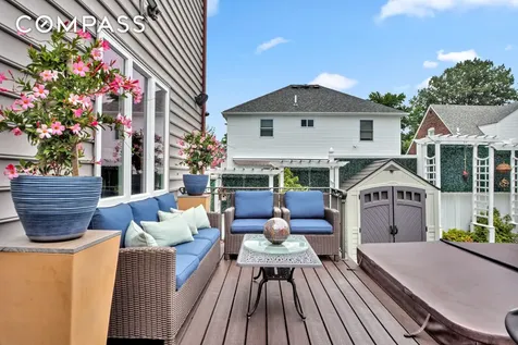 909 Jewett Avenue New York City NY 10314
