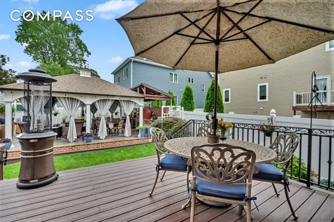 909 Jewett Avenue New York City NY 10314