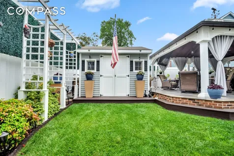 909 Jewett Avenue New York City NY 10314