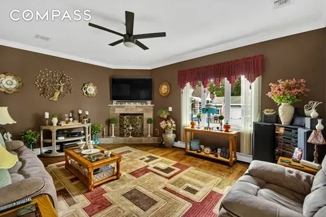 909 Jewett Avenue New York City NY 10314