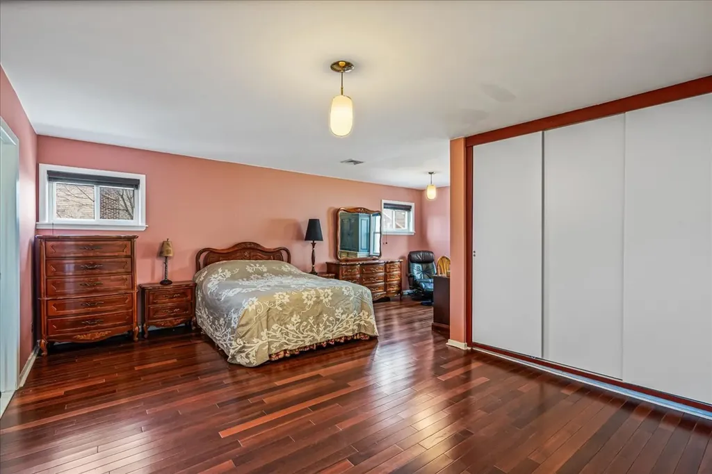99-35 74th Avenue New York City NY 11375