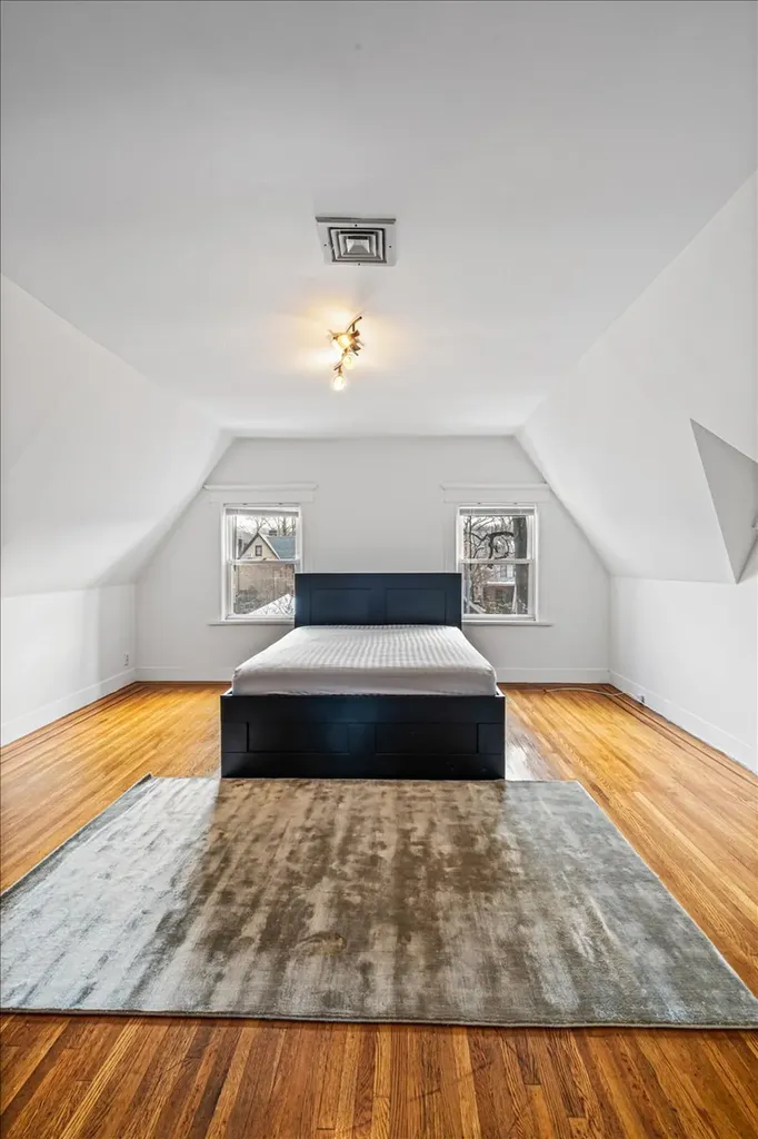 99-35 74th Avenue New York City NY 11375