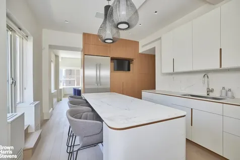20 E 35th Street New York City NY 10016